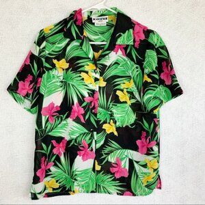Joan Leslie Vintage Small P Hawaiian Floral Black Short Sleeve Button Up shirt